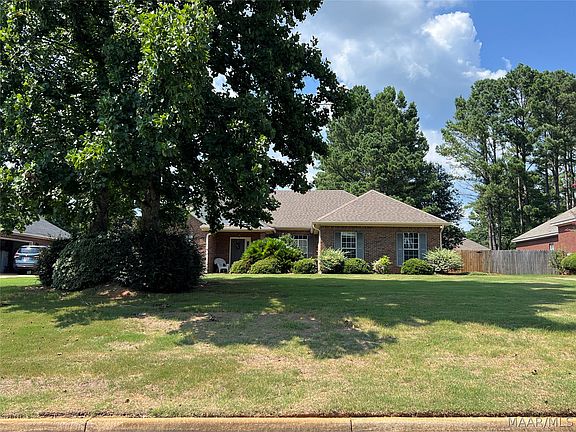 3rd image of 209 Poplar Grove Dr