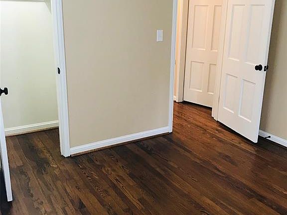 3rd image of 1208 Glenwick Dr