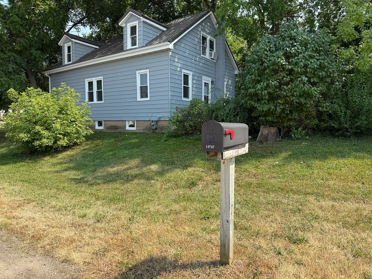 4 bed, 1525 sqft, $2,250 — Photo 4