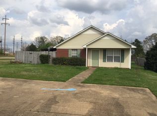 908 Battle Ln, Oxford, MS 38655