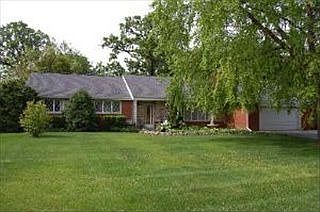 1st image of 22W321 Hillcrest Ter