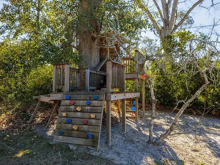 412 Terrace Blvd — Photo 24
