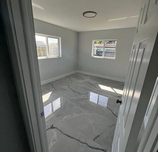 MASTER BEDROOM 1-1