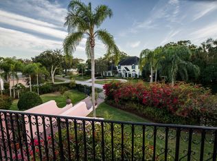 701 Bayview Dr, Belleair, FL 33756