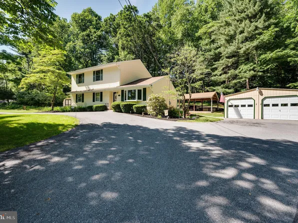 211 Haag Rd, Reading, PA 19606
