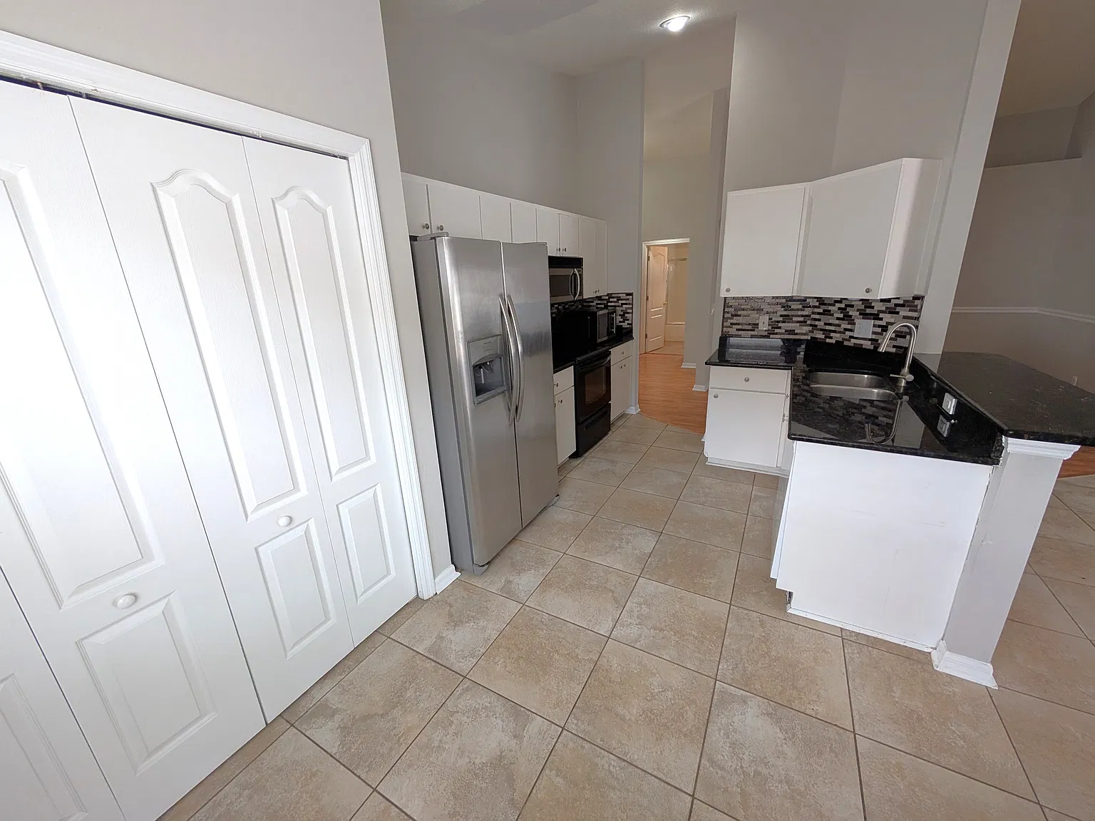 Your Florida Oasis! 3BR/2BA with Private Pool & Pet-Friendly Living! — Photo 4
