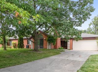 9208 Golden Oaks E, Indianapolis, IN