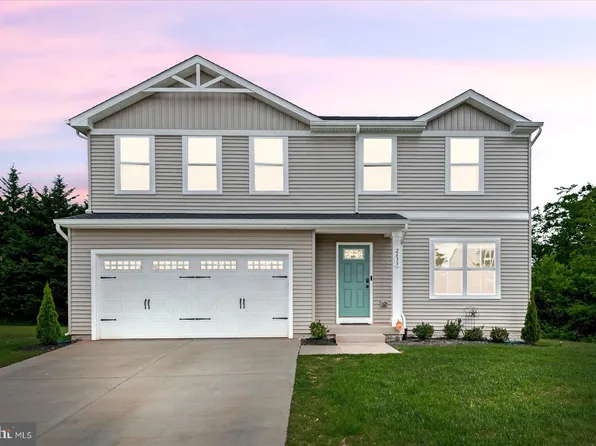 2633 High Point Dr, Culpeper, VA 22701