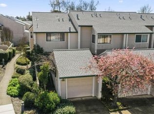 2142 Chianti Drive, Santa Rosa, CA 95403