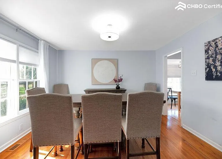 1710 Folly Rd — Photo 18