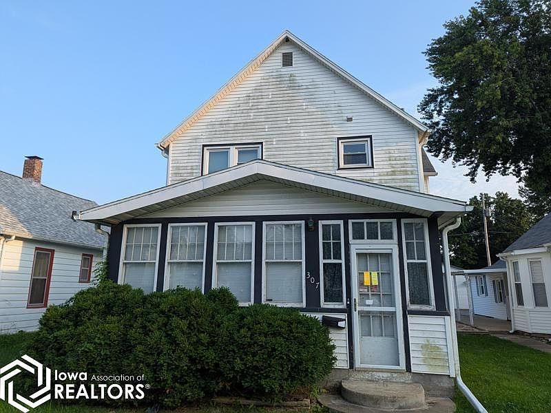 1st image of 307 Harrison Ave