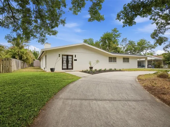 615 Fontana Ln, Bradenton, FL 34209