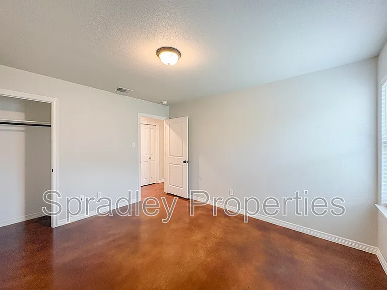 205B Sparrow Cv — Photo 8