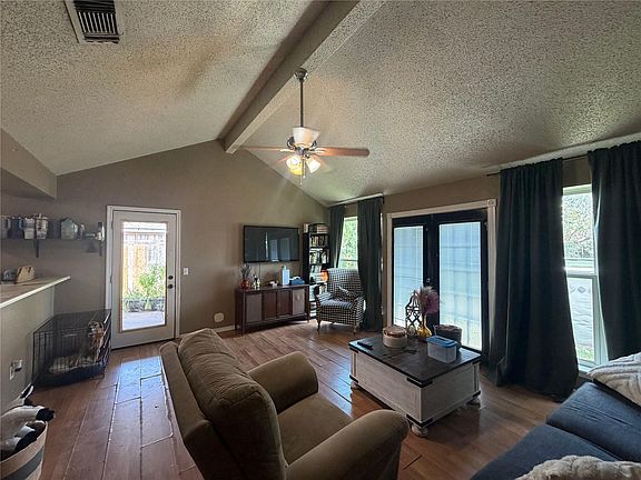 5th image of 9810 Brookview Dr