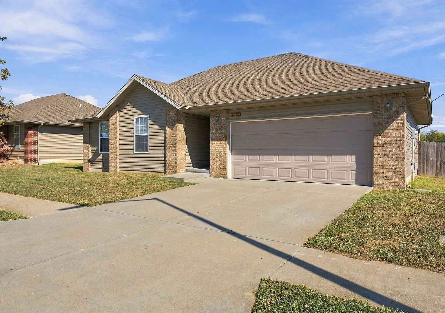 3 Bedroom Rental Home with fully fenced yard! Willard School District — Photo 4