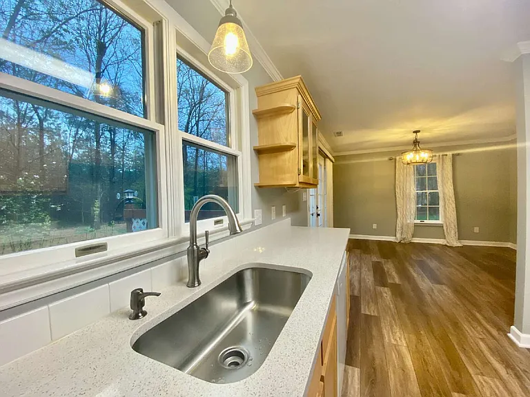 10115 Timberhitch Rd — Photo 11