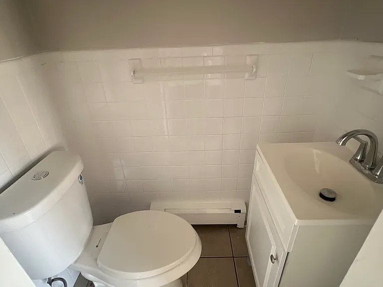 Dock Street Apartments — Photo 4