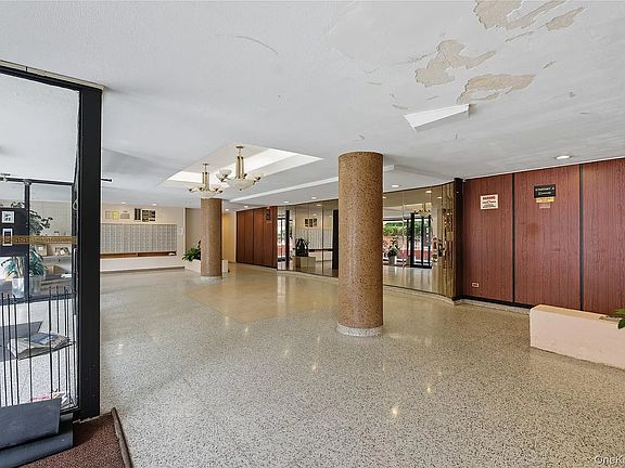 3rd image of 6601 Burns St APT 3V