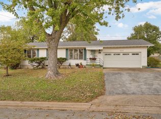 829 E Mcclernon Street, Springfield, MO 65803