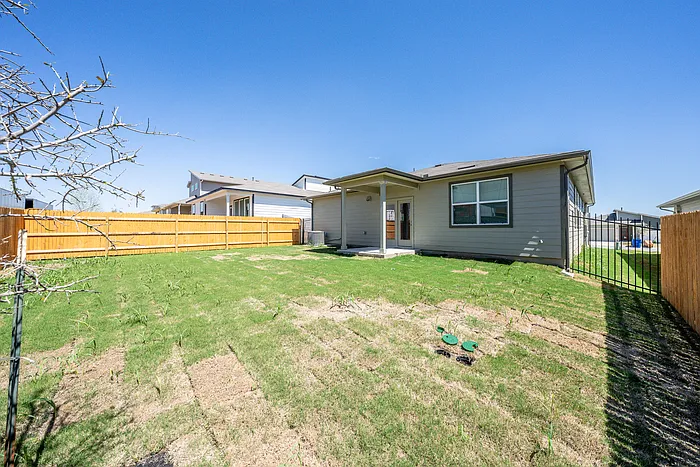 13708 Lubeck Dr — Photo 23
