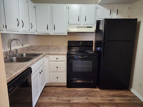 5th image of 222 Sandpiper Dr APT 1
