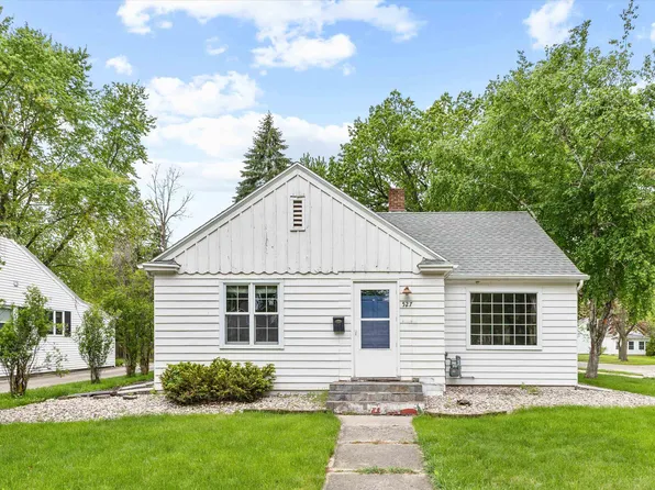 527 N Ontario St, De Pere, WI 54115