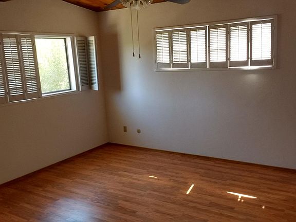 5th image of 3652 Collier Ave