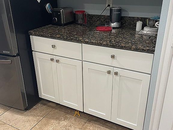 4th image of 200 SW Nina Ct
