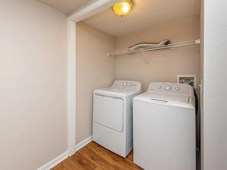 817 William Howard Taft Rd — Photo 11