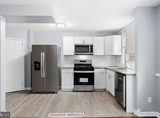 258 S Bayberry Ln, Upper Darby, PA 19082