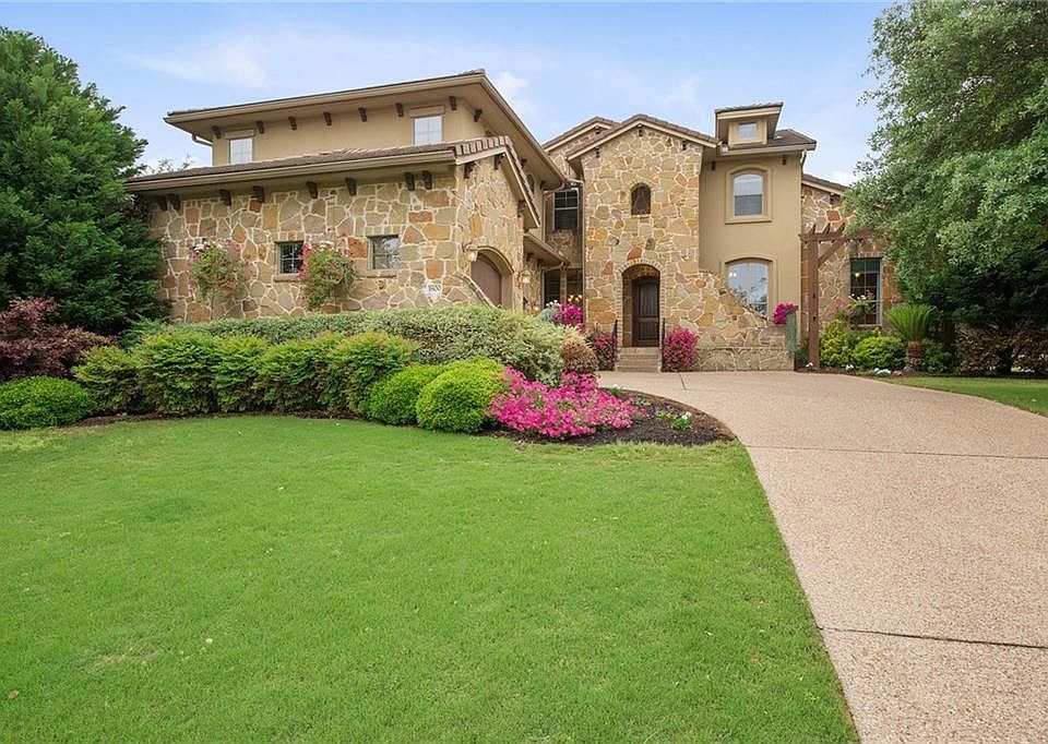1st image of 1800 Lakecliff Hills Ln