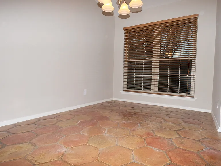7727 Meadow Park Dr #111 — Photo 20