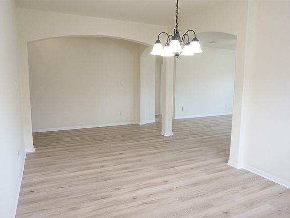 4th image of 2622 Whitetip Ct