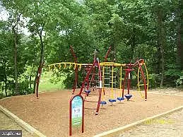 6008 Chestnut Hollow Ct — Photo 52