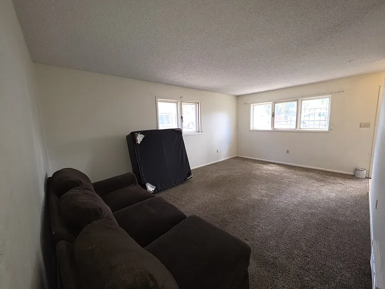 1007 Downey St #D — Photo 6