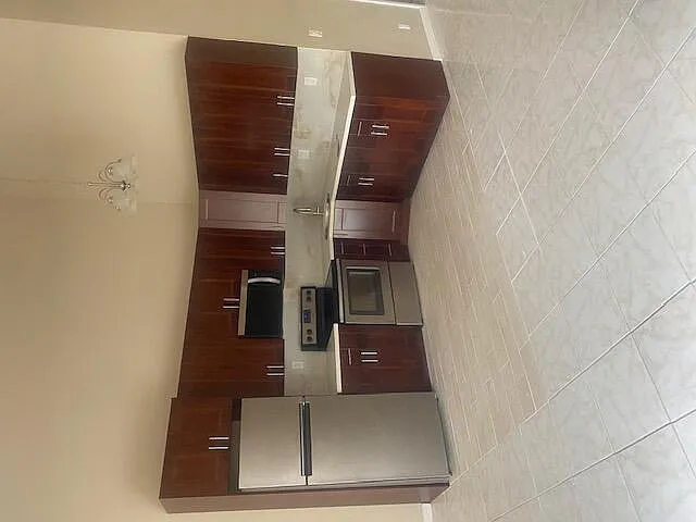 2 bed, 1.0 bath, 849 sqft, $2,000 — Photo 3