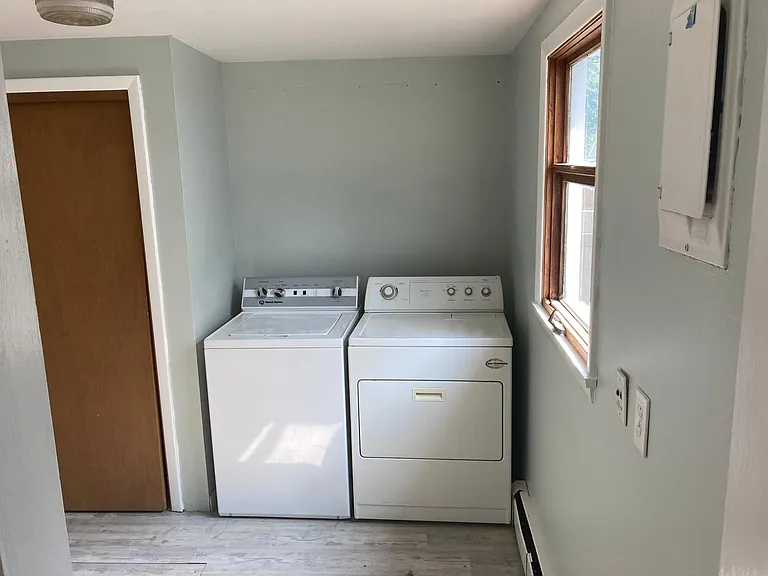 131 S Chester St — Photo 17