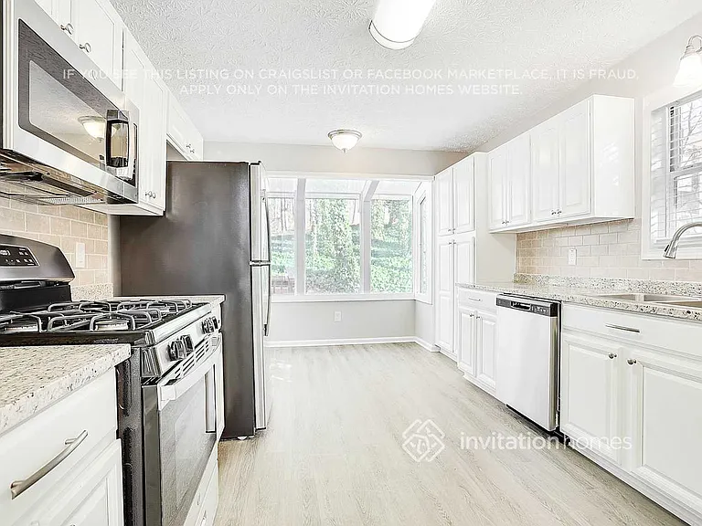 1327 Shadowood Trl — Photo 10