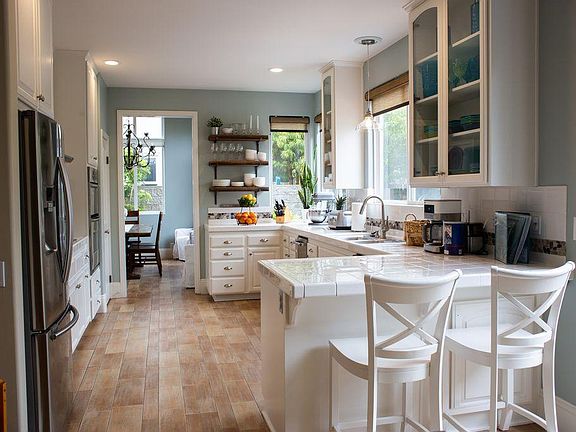 Fully stocked kitchen