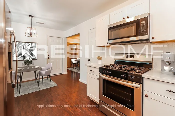 6327 Dawnridge Dr — Photo 3