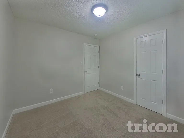 4940 Hopewood Ln — Photo 11