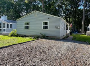 1214 Delaware Ave, Churchton, MD 20733