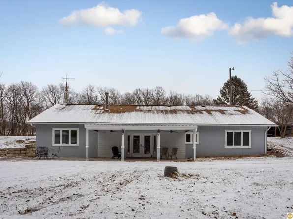1425 P County Rd #47, Omaha, NE 68152