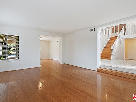 5th image of 5833 High Cliff Ct