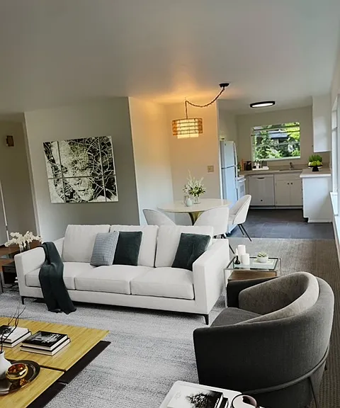2344 49th Ave SW — Photo 2