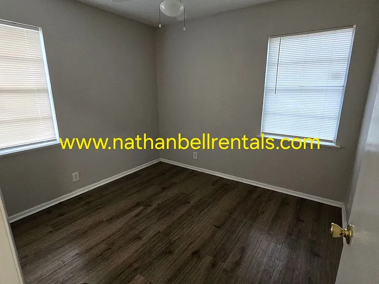 2485 Cypress Dr — Photo 4