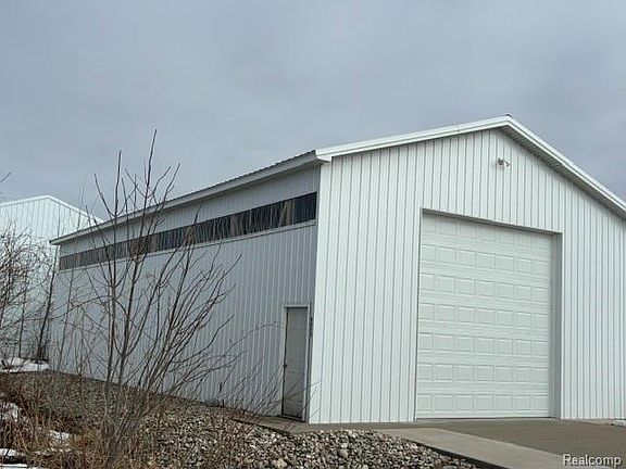 4th image of 6452 Hilary Dr