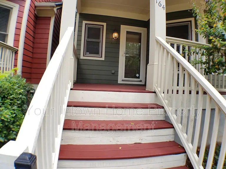 164 Fulton Way SE — Photo 4