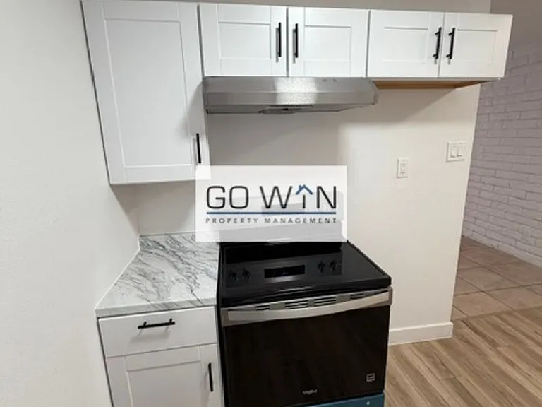 54 W Southern Ave — Photo 6