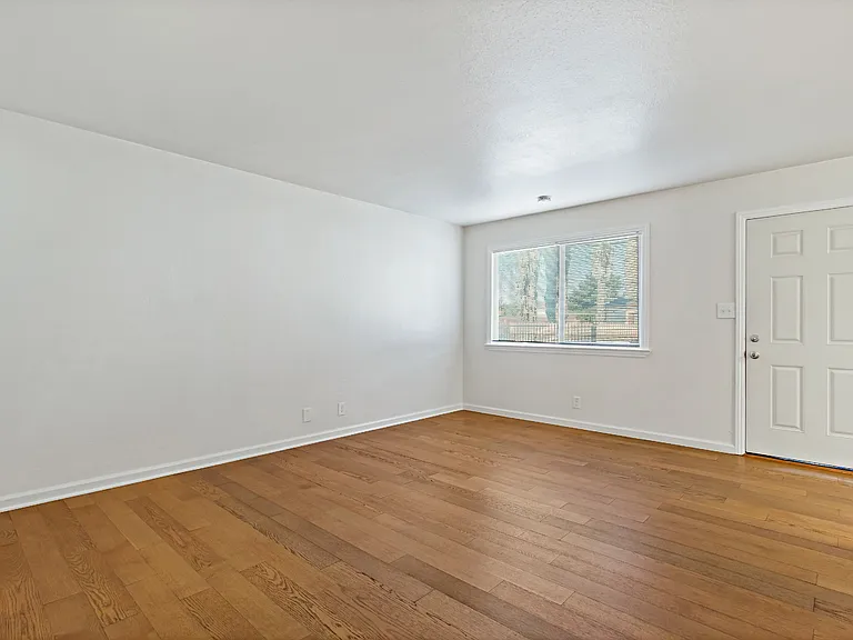 10550 Topanga Dr #A — Photo 11
